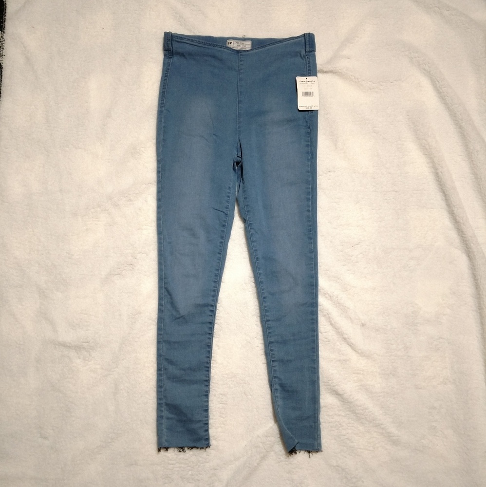 NWT Free People pull on legging jeans